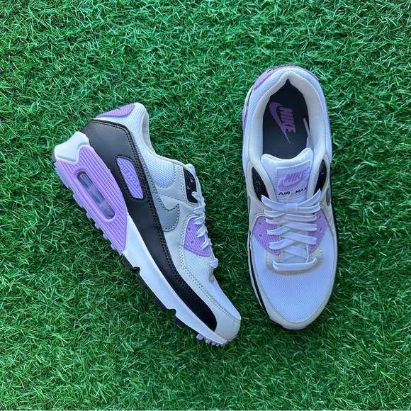 Nike Air Max 90 White / Cool Grey / Lilac - Picture 9 of 10